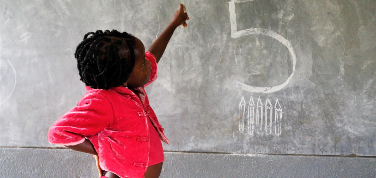 Nova Escola de Mwezi